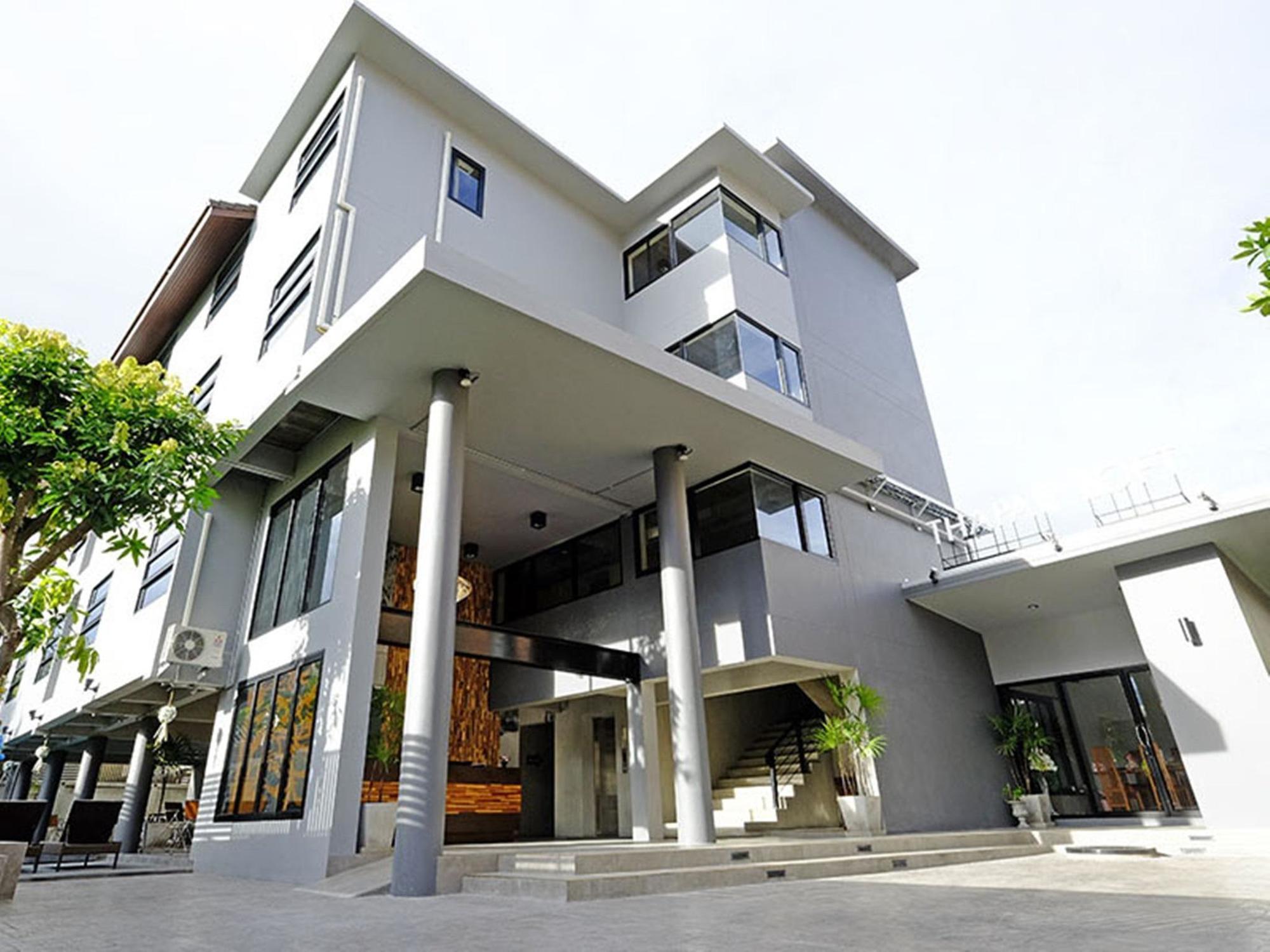 Thapae Loft Otel Chiang Mai Dış mekan fotoğraf