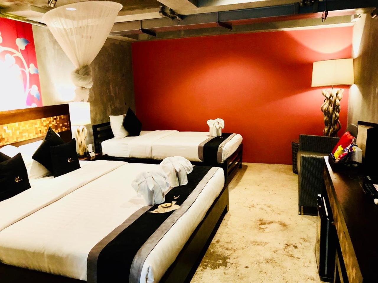 Thapae Loft Otel Chiang Mai Dış mekan fotoğraf